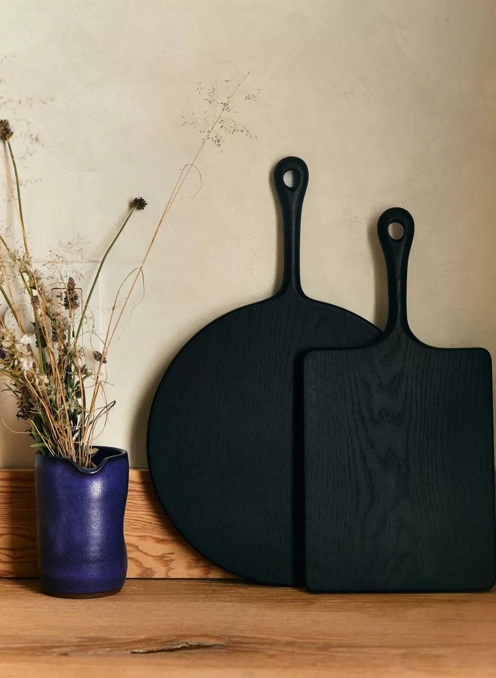 Home & Scent^imogene+willie Solid Black Oak Serving Board